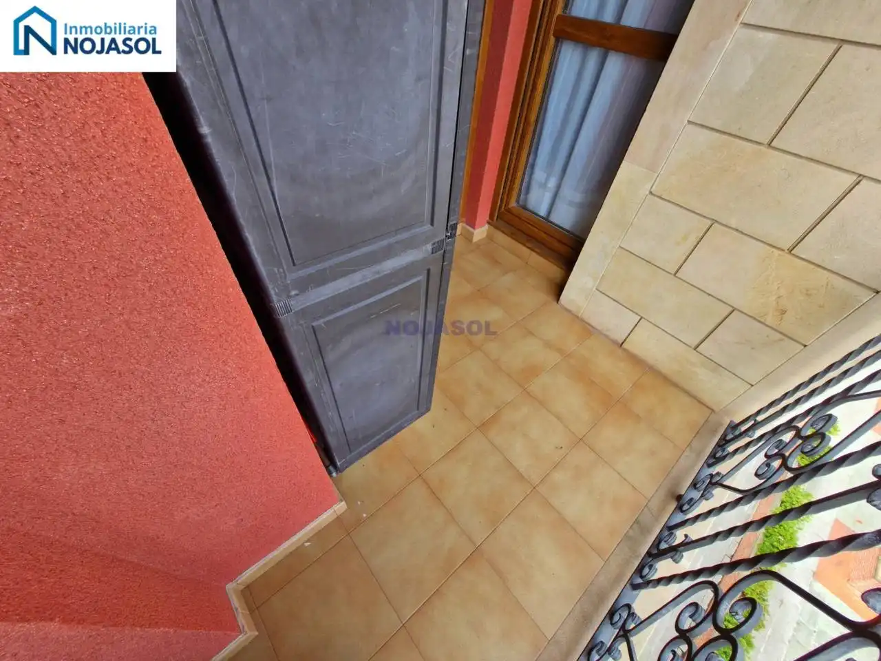 Apartament amb terrassa en venda a Calle los nogales, imagen 25