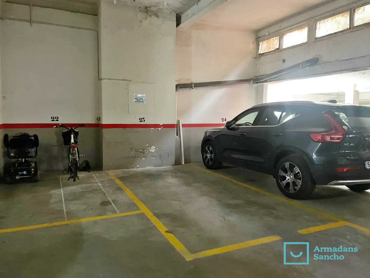 Garaje de alquiler en Carrer de Pi i Margall, 98, El Baix Guinardó