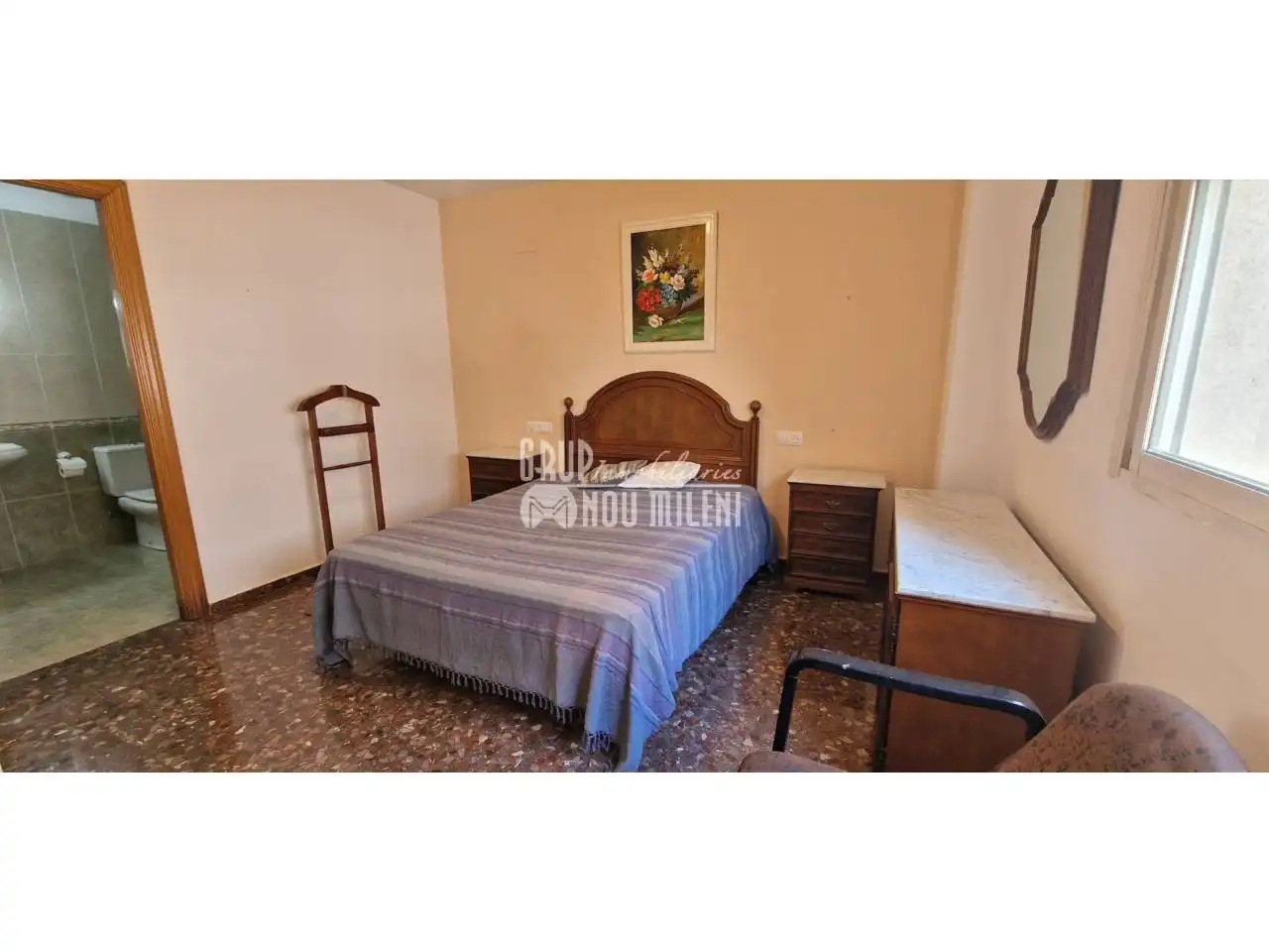 Habitación de Piso en venta en Burjassot con Amueblado y Balcón