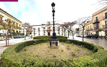 Vista exterior de Casa o xalet en venda en Jerez de la Frontera amb Calefacció, Parquet i Traster