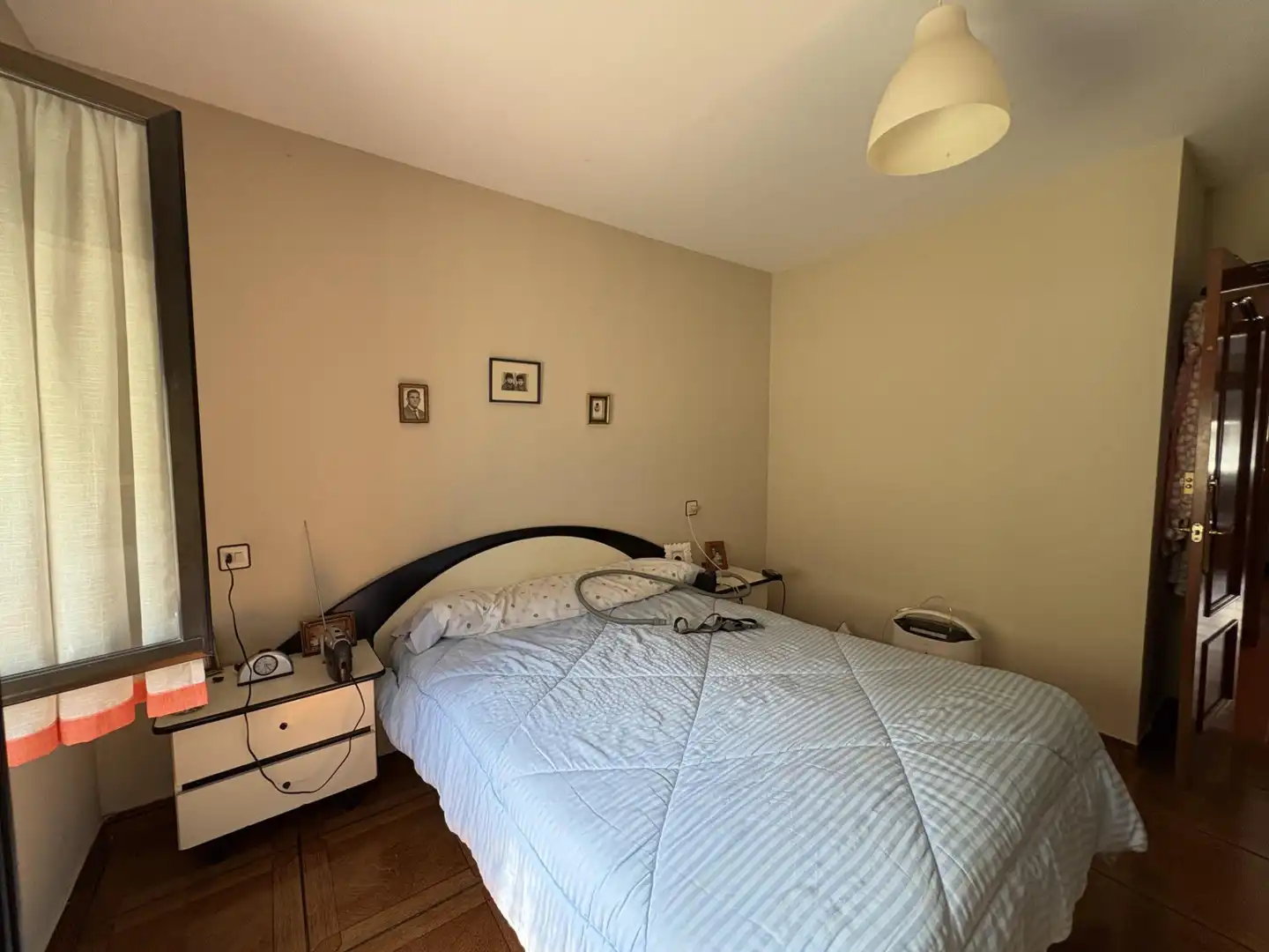 Habitación de Edificio en venta en Aller