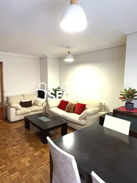 Sala de estar de Piso de alquiler en Leganés con Aire acondicionado, Calefacción y Amueblado