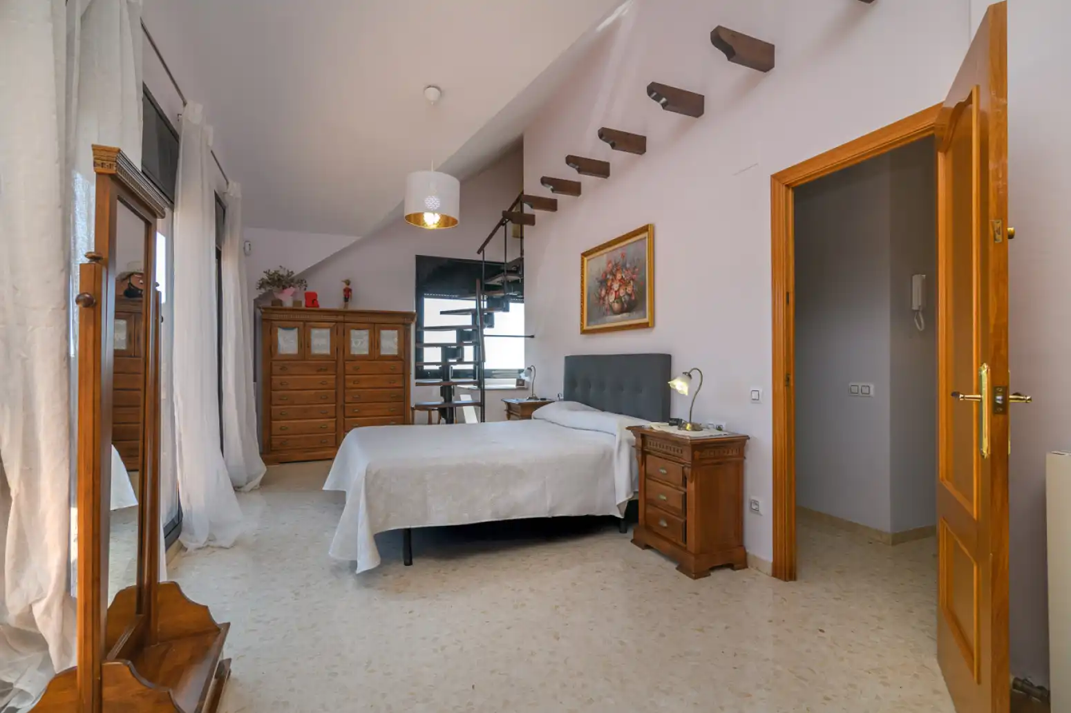 Habitación de Casa o chalet en venta en Viladecans con Terraza, Piscina y Balcón