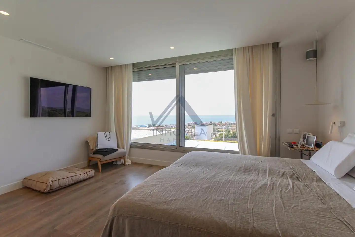 Schlafzimmer von Haus oder Chalet zum Verkauf in Sant Vicenç de Montalt mit Klimaanlage, Privatgarten und Terrasse