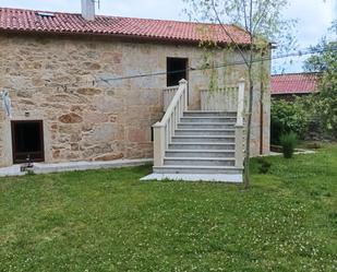 Vista exterior de Finca rústica de lloguer en Boiro amb Jardí privat, Terrassa i Traster