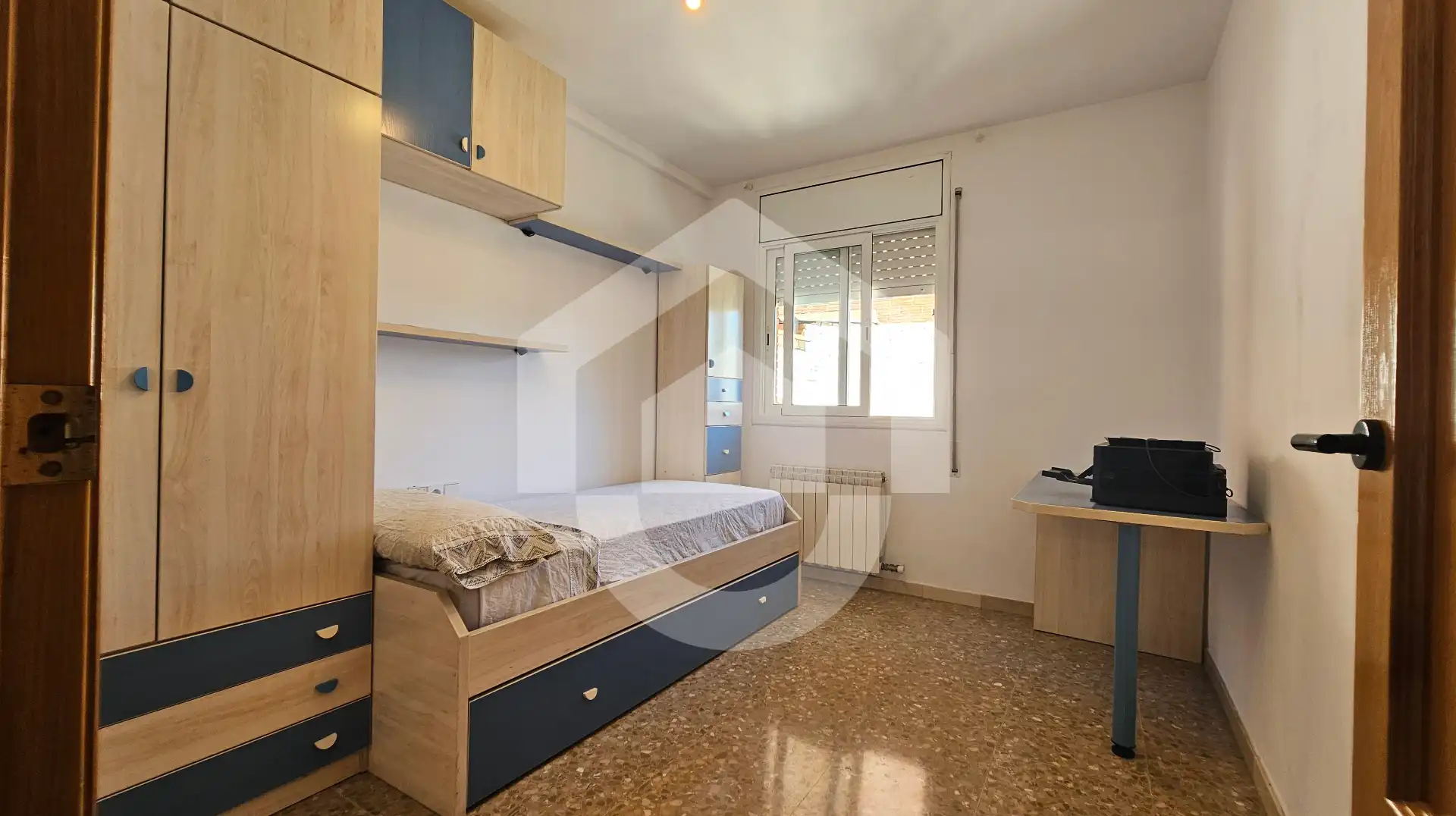 Dormitori de Pis en venda en Barcelona amb Aire condicionat, Terrassa i Moblat