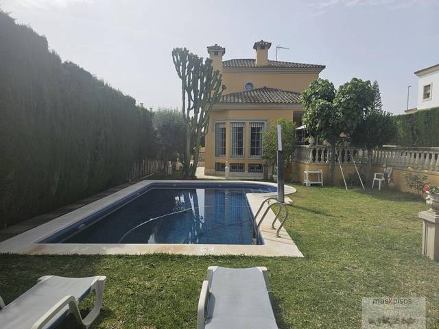 Casa-chalet en Venta en De caracas en El Altillo