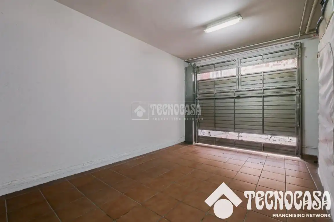 Casa adosada en venta en Sant Vicenç Dels Horts con Aire acondicionado y Calefacción