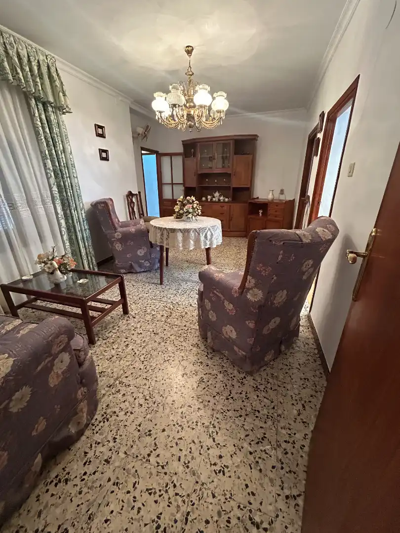Sala de estar de Casa adosada en venta en Sayalonga con Calefacción, Terraza y Trastero