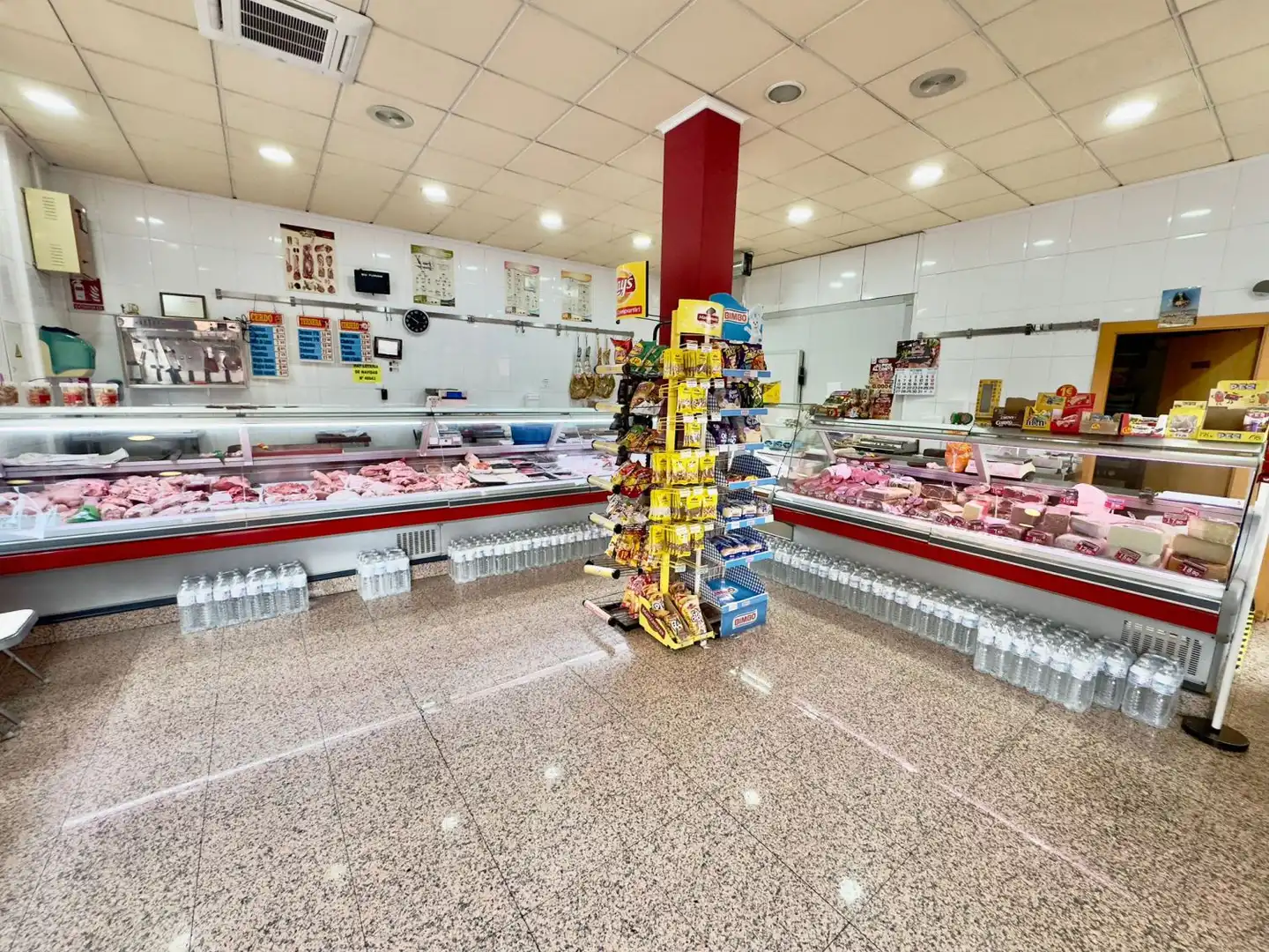 Local commercial à vendre à REAL 43