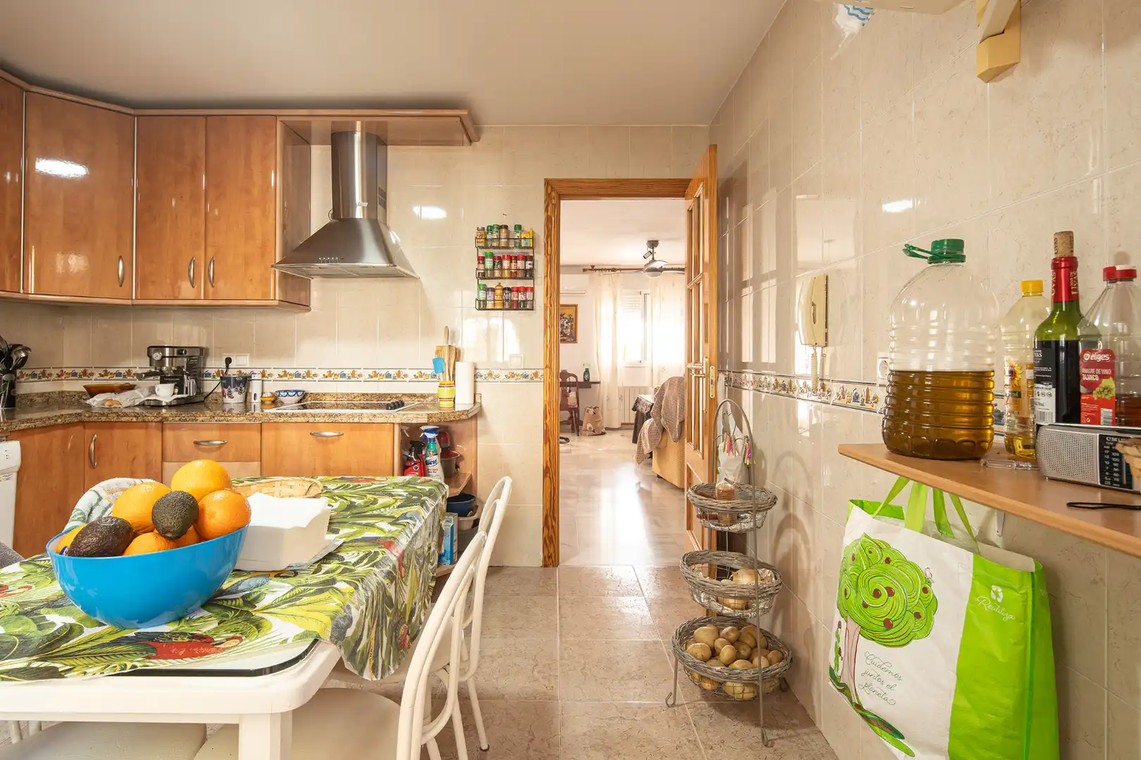 Cocina de Casa adosada en venta en Cenes de la Vega con Aire acondicionado, Calefacción y Terraza