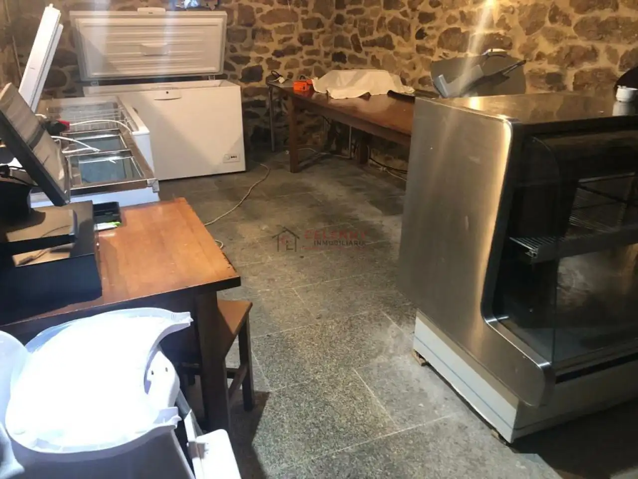 Local en venda en A Pobra de Trives  amb Aire condicionat i Moblat