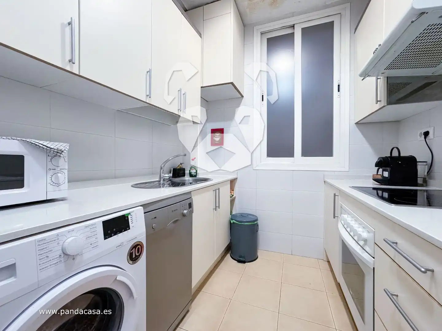 Kitchen of Flat for rent in Madrid  with Air Conditioner, Heating and Furnished