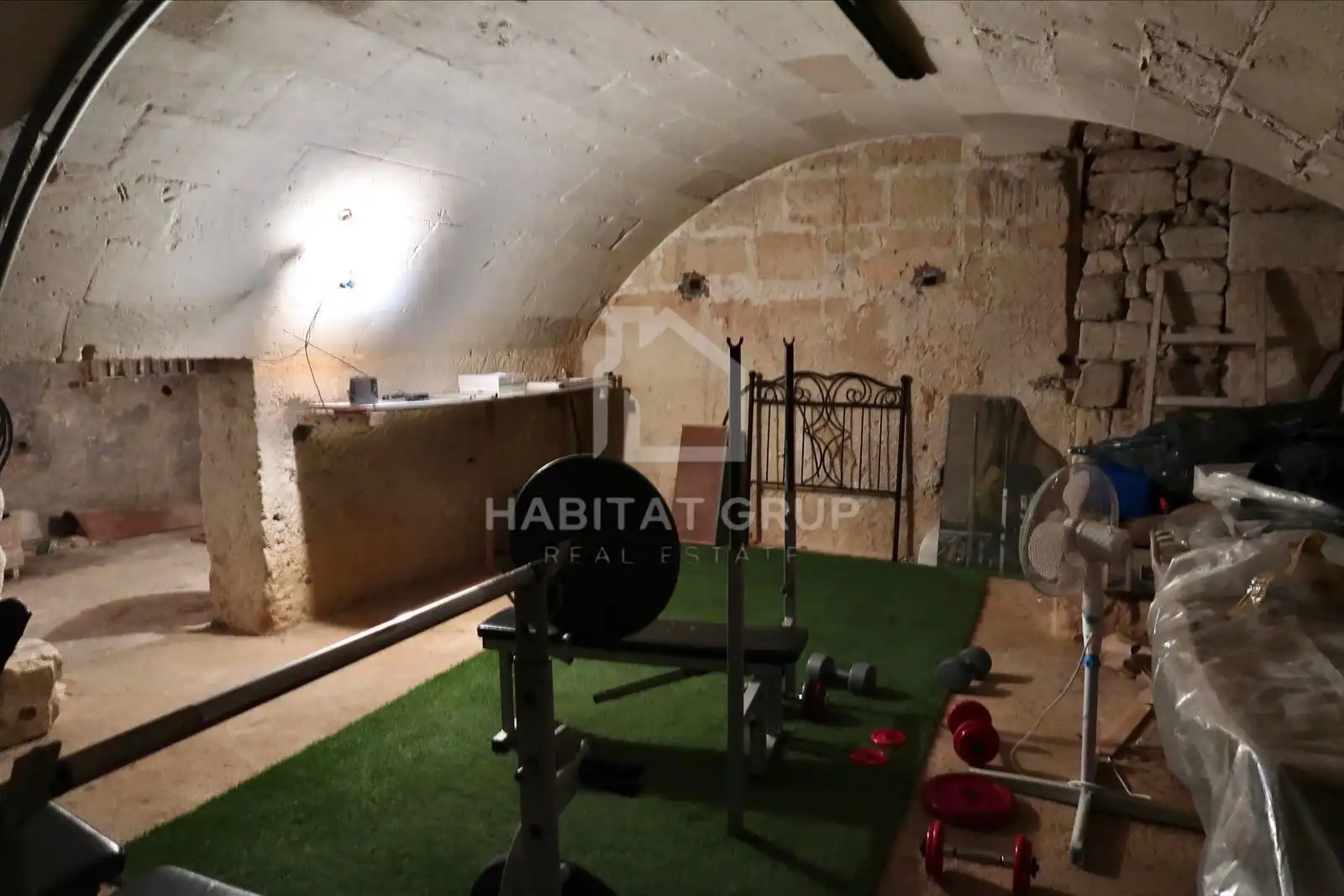 Wohnung zum Verkauf in Es Castell mit Heizung und Privatgarten