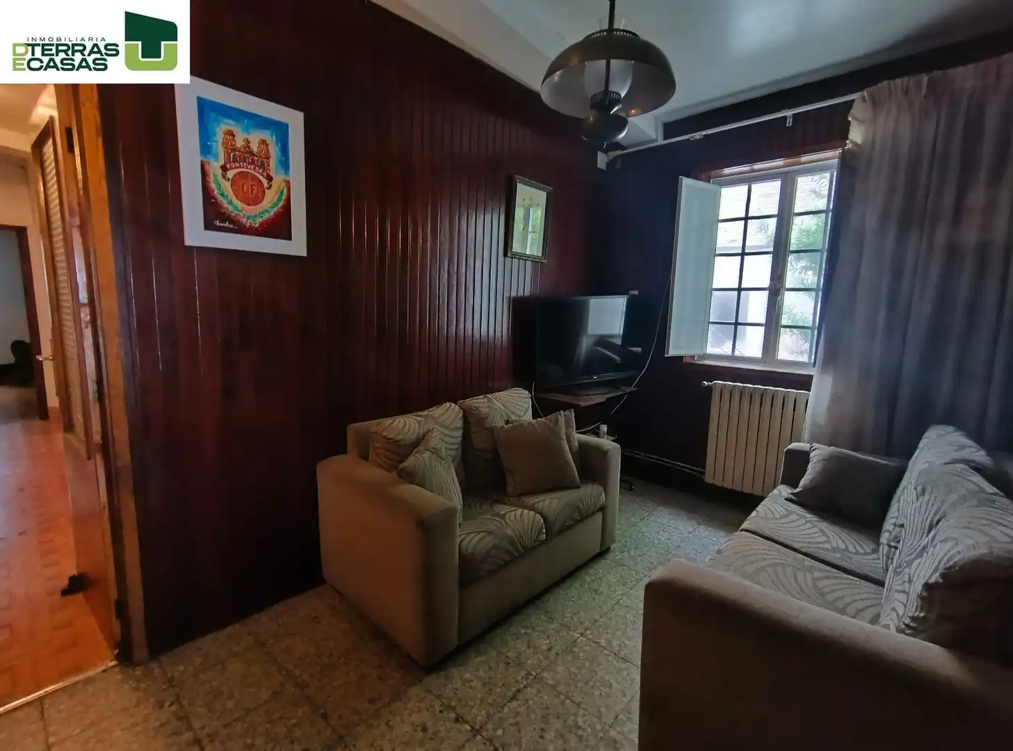 Sala d'estar de Casa o xalet en venda en Pontevedra Capital  amb Terrassa, Traster i Moblat
