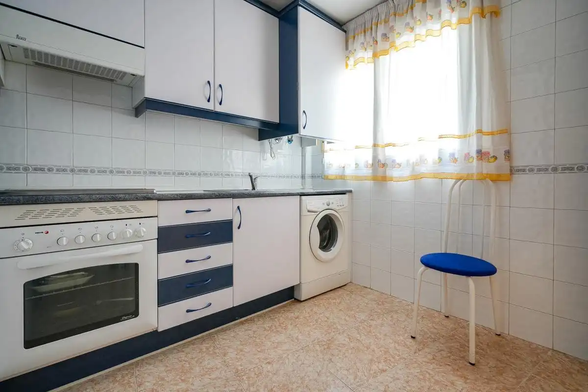 Kitchen of Flat for sale in Illescas  with Air Conditioner, Heating and Furnished