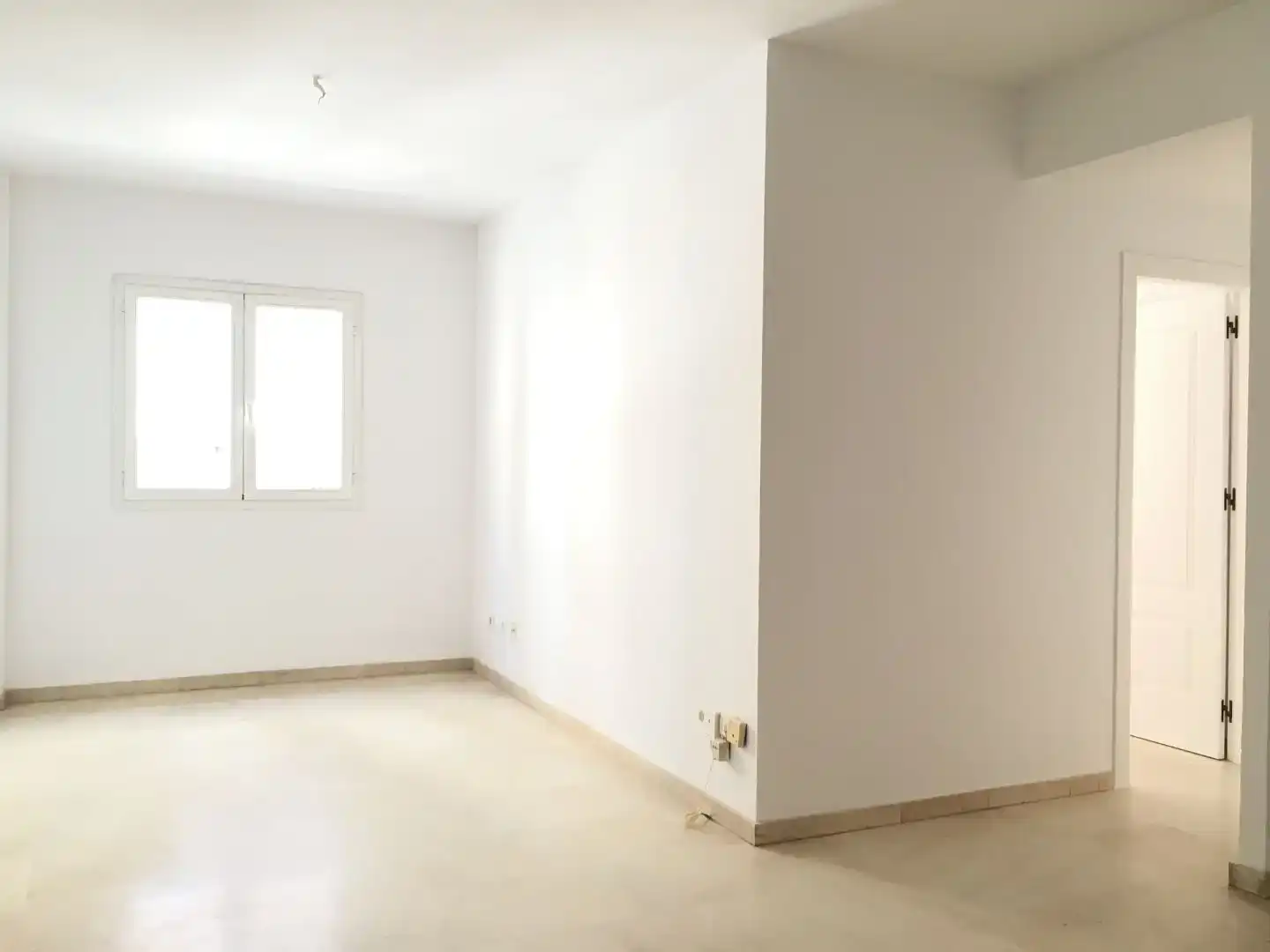 Sala d'estar de Pis de lloguer en Sevilla amb Aire condicionat i Traster