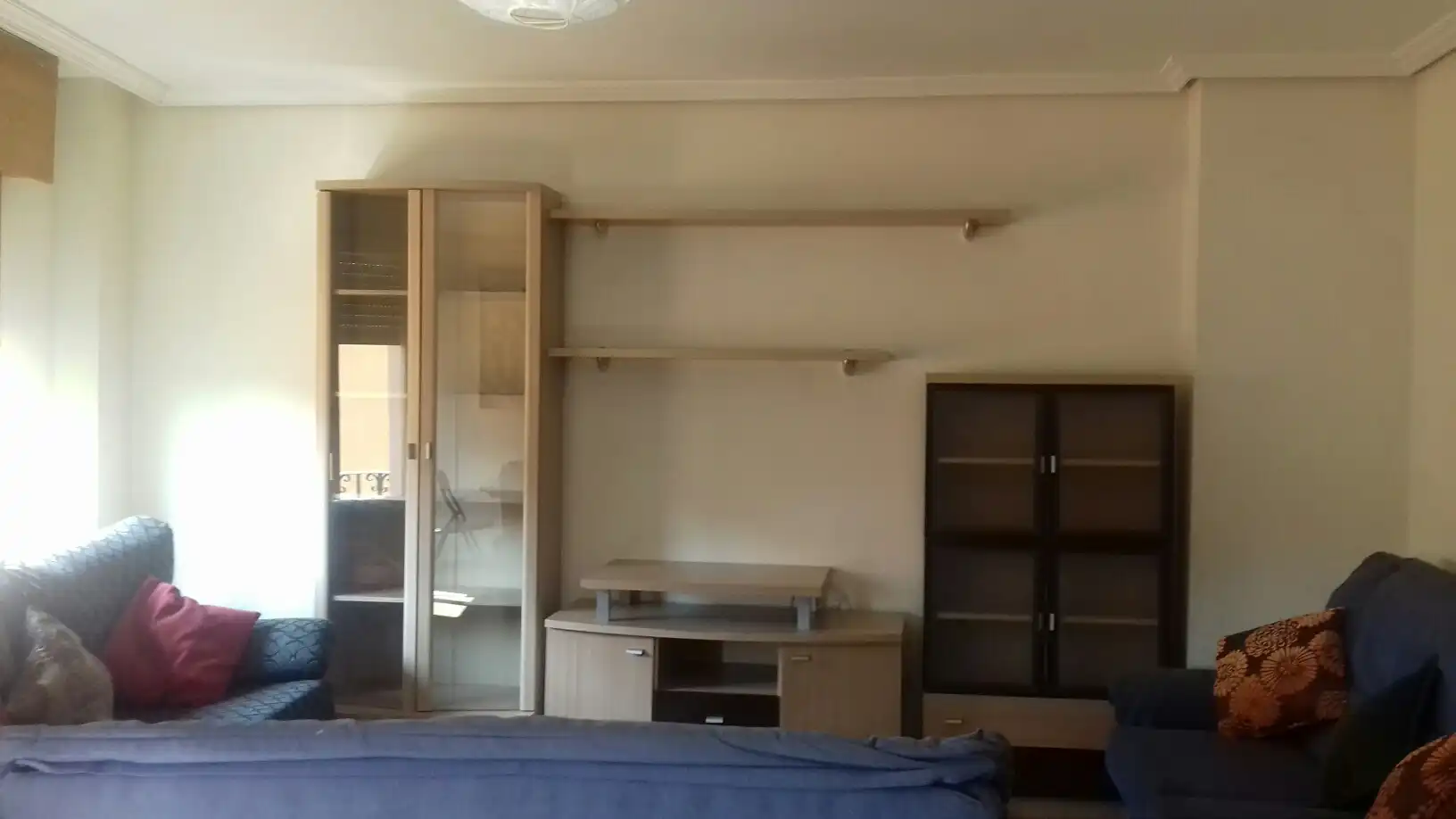Living room of Duplexes for sale in Segovia  with Heating, Parquet flooring and Furnished