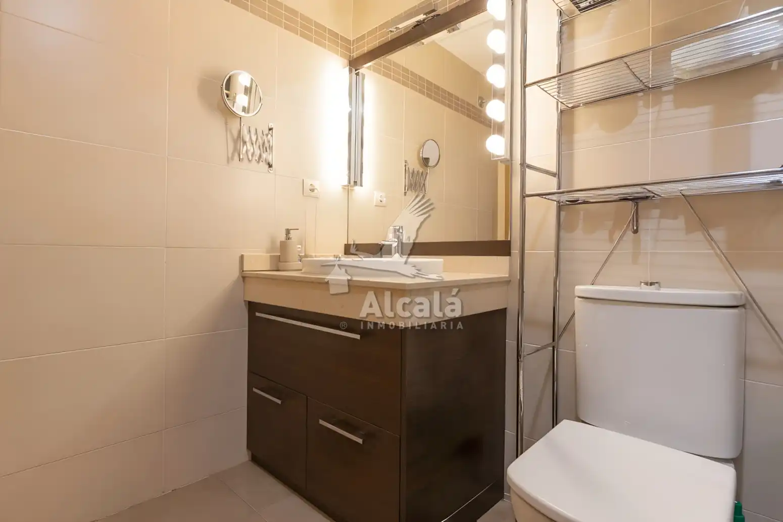 Badezimmer von Wohnung zum Verkauf in Alcalá de Henares mit Klimaanlage, Heizung und Privatgarten