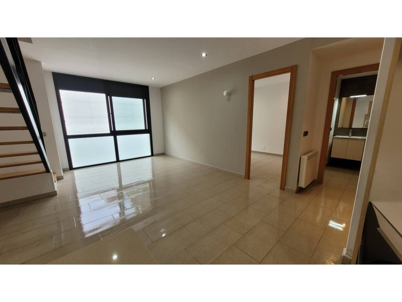 Vista exterior de Dúplex en venda en Torelló amb Calefacció, Terrassa i Traster