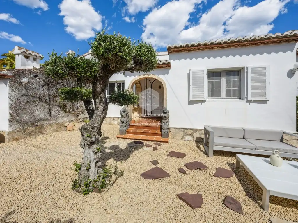 Houses for sale in Camino Tarraulla, Partides comunes - Adsubia