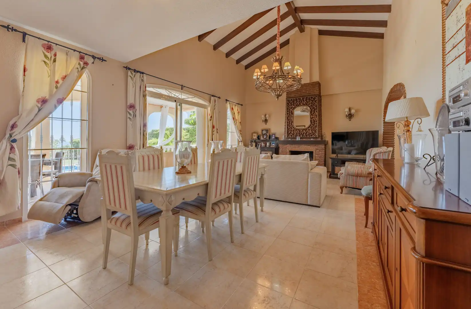 Chalet con terraza en venta en Calle los Hibiscus 10, imagen 3