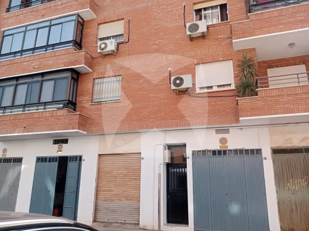 Vista exterior de Pis en venda en Badajoz amb Aire condicionat, Terrassa i Moblat