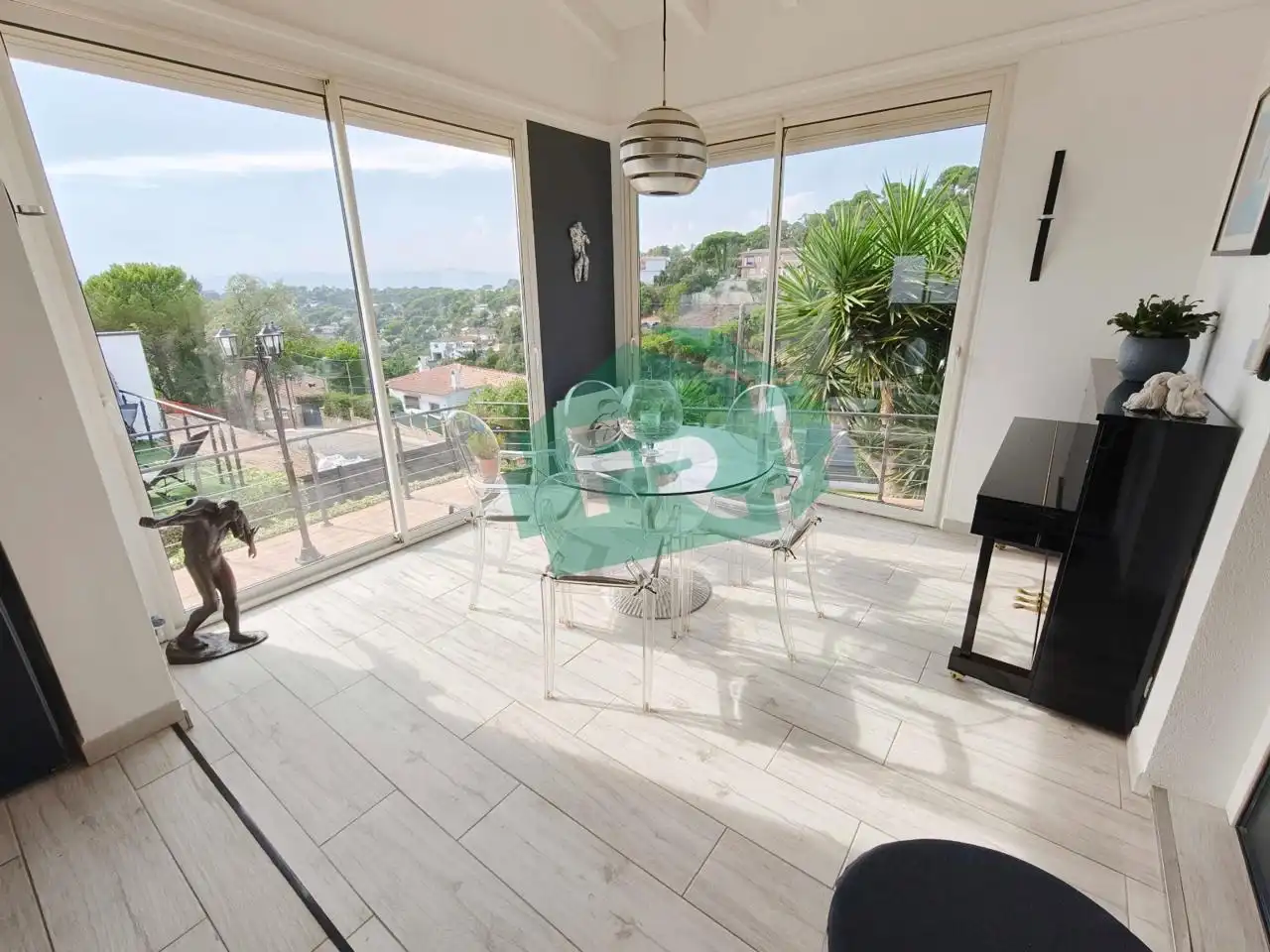 Casa amb piscina en venda a Aiguaviva Parc, imagen 6