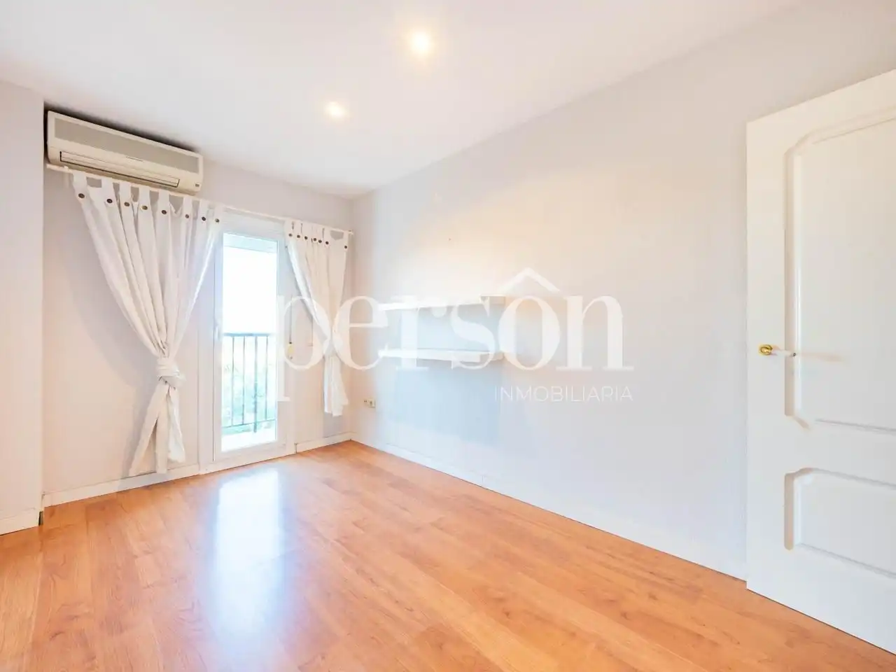 Habitación de Piso en venta en Alboraya con Aire acondicionado, Calefacción y Parquet