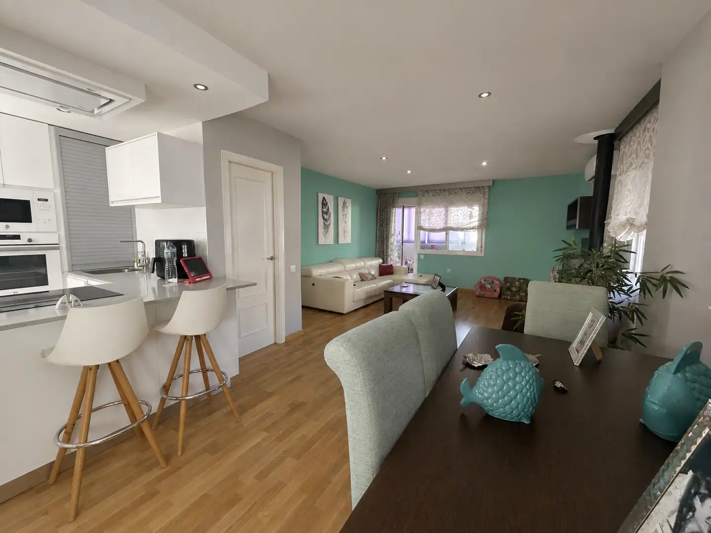 Sala de estar de Dúplex en venta en Almería con Aire acondicionado, Terraza y Piscina comunitaria