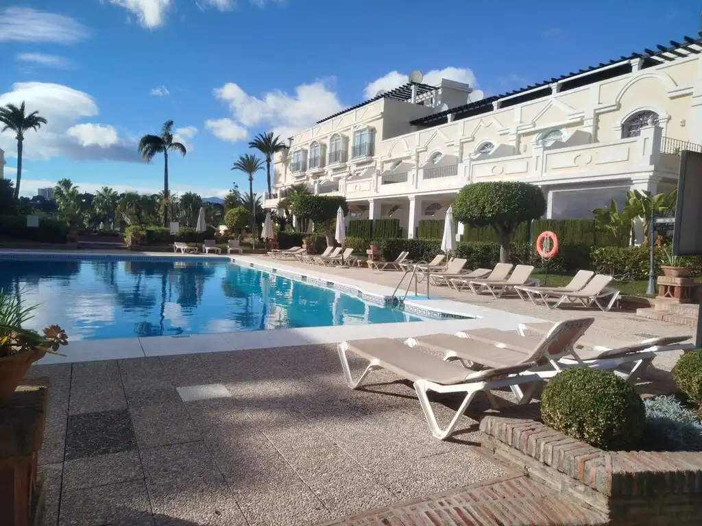 Home with pool for sale in Nueva Andalucía, imagen 6