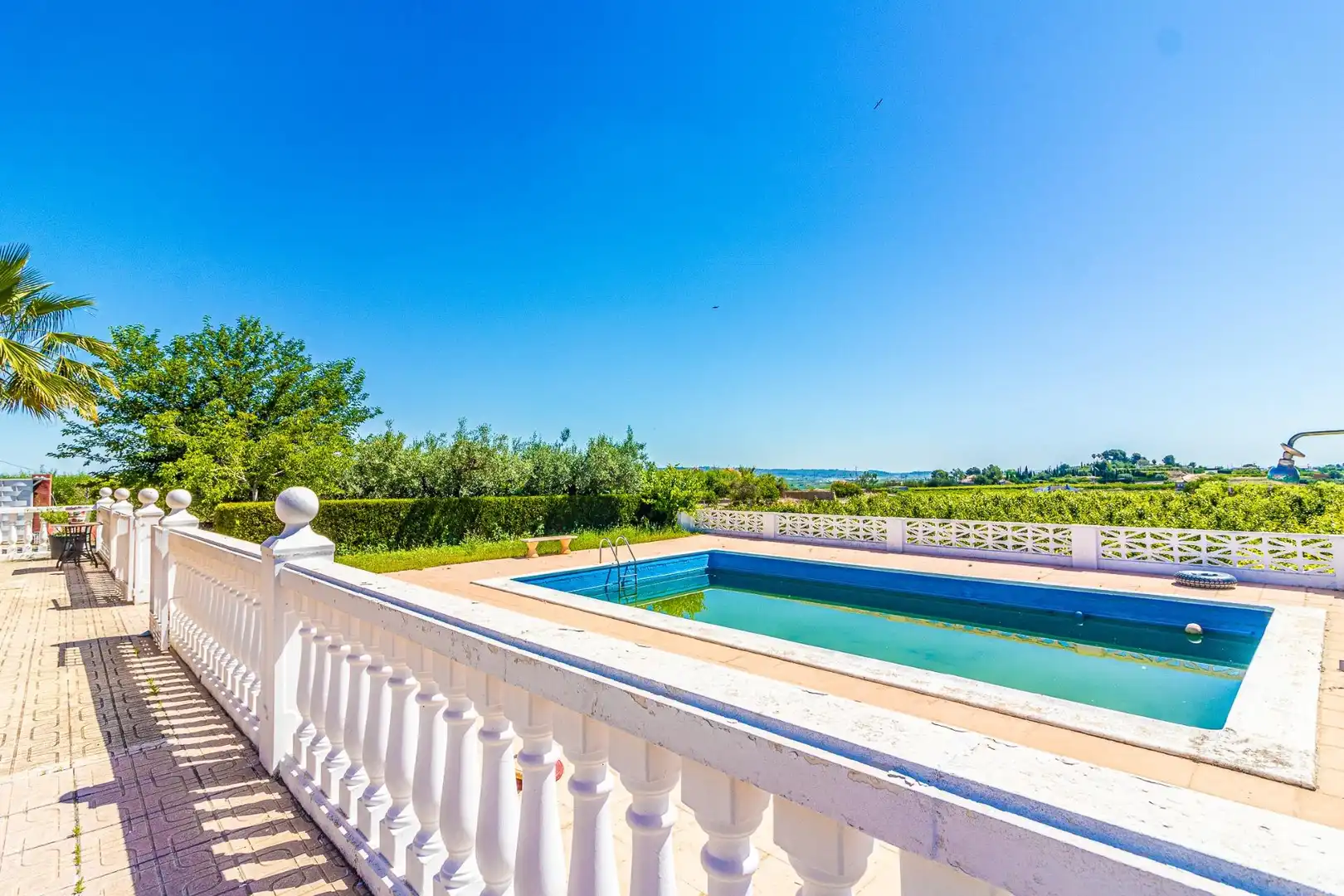 Schwimmbecken von Haus oder Chalet zum Verkauf in Carlet mit Privatgarten, Terrasse und Schwimmbad