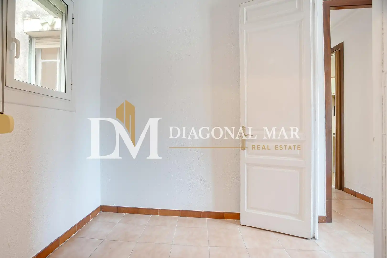 Habitación de Piso en venta en Barcelona con Aire acondicionado y Alarma