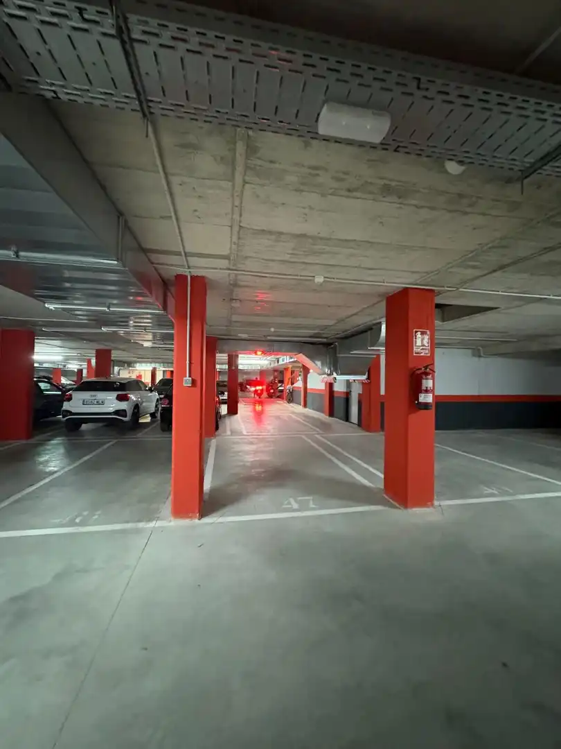 Garaje de alquiler en Avinguda de Can Bellet, 43, Volpelleres