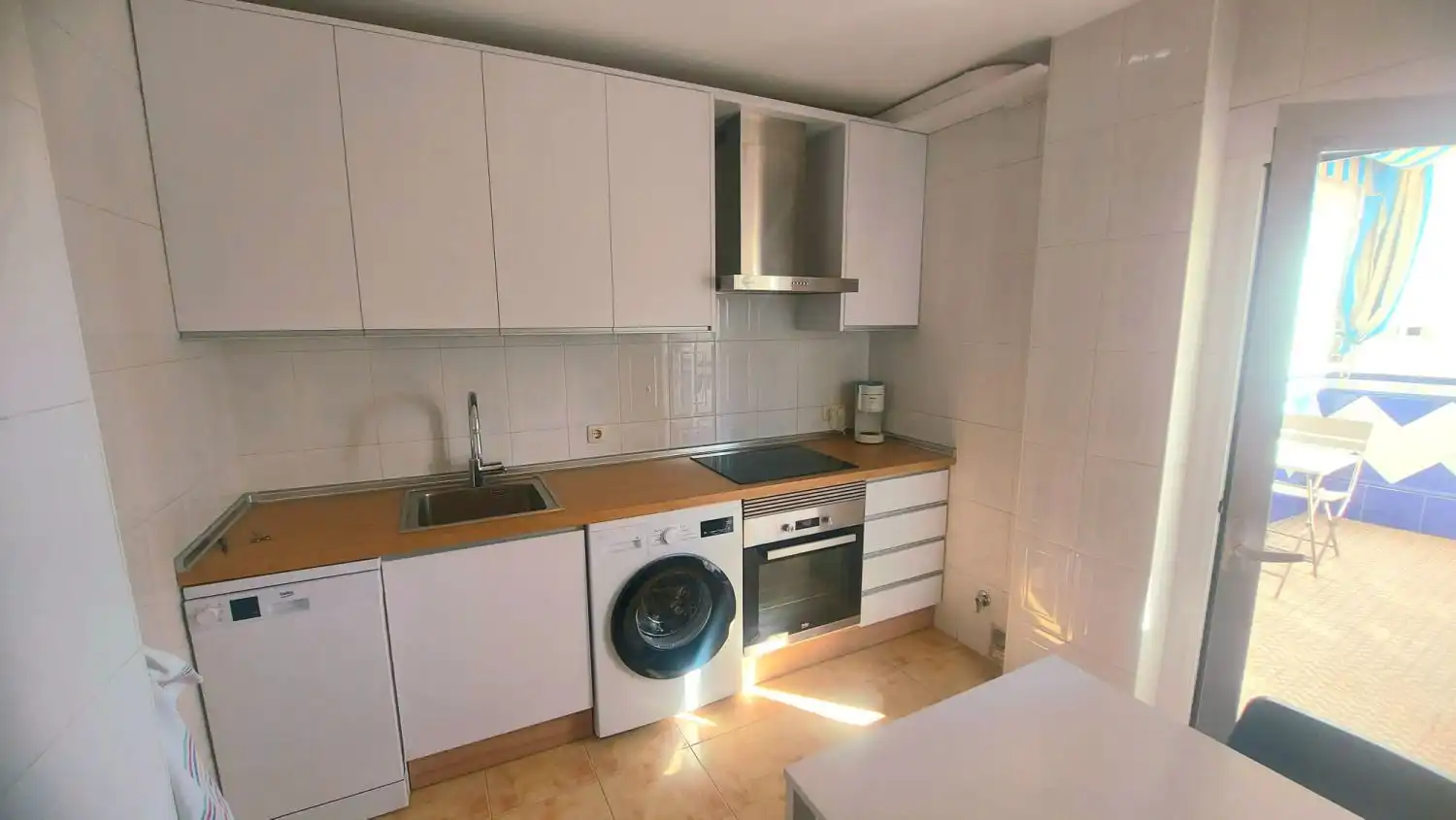 Cuina de Pis de lloguer en Jaén amb Aire condicionat, Calefacció i Terrassa