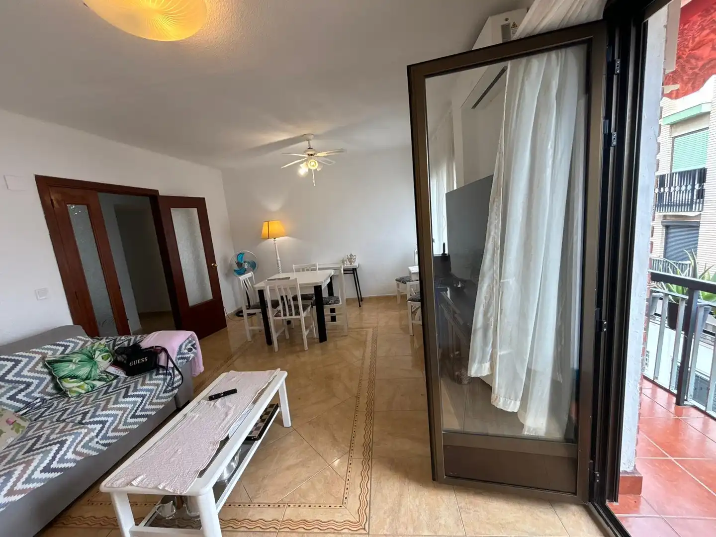 Sala de estar de Piso en venta en Alicante / Alacant con Balcón