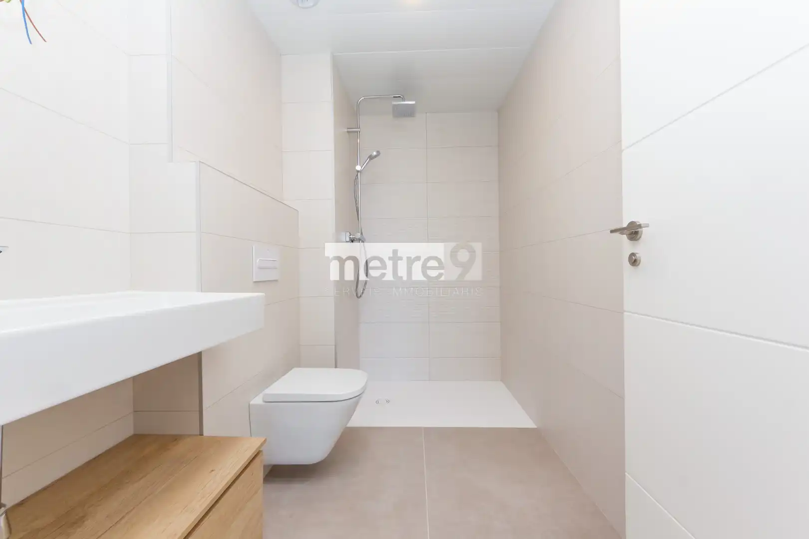 Baño de Piso de alquiler en Mataró con Aire acondicionado, Calefacción y Terraza