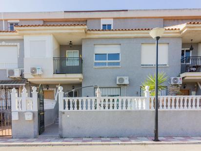 Vista exterior de Casa o xalet en venda en Callosa de Segura amb Aire condicionat, Terrassa i Traster