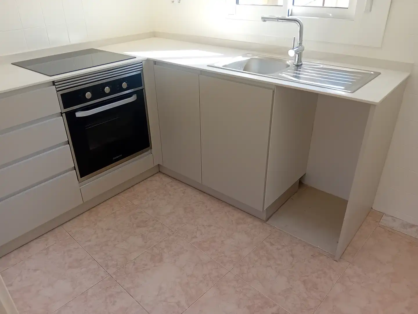 Cocina de Piso en venta en Girona con Calefacción, Terraza y Internet
