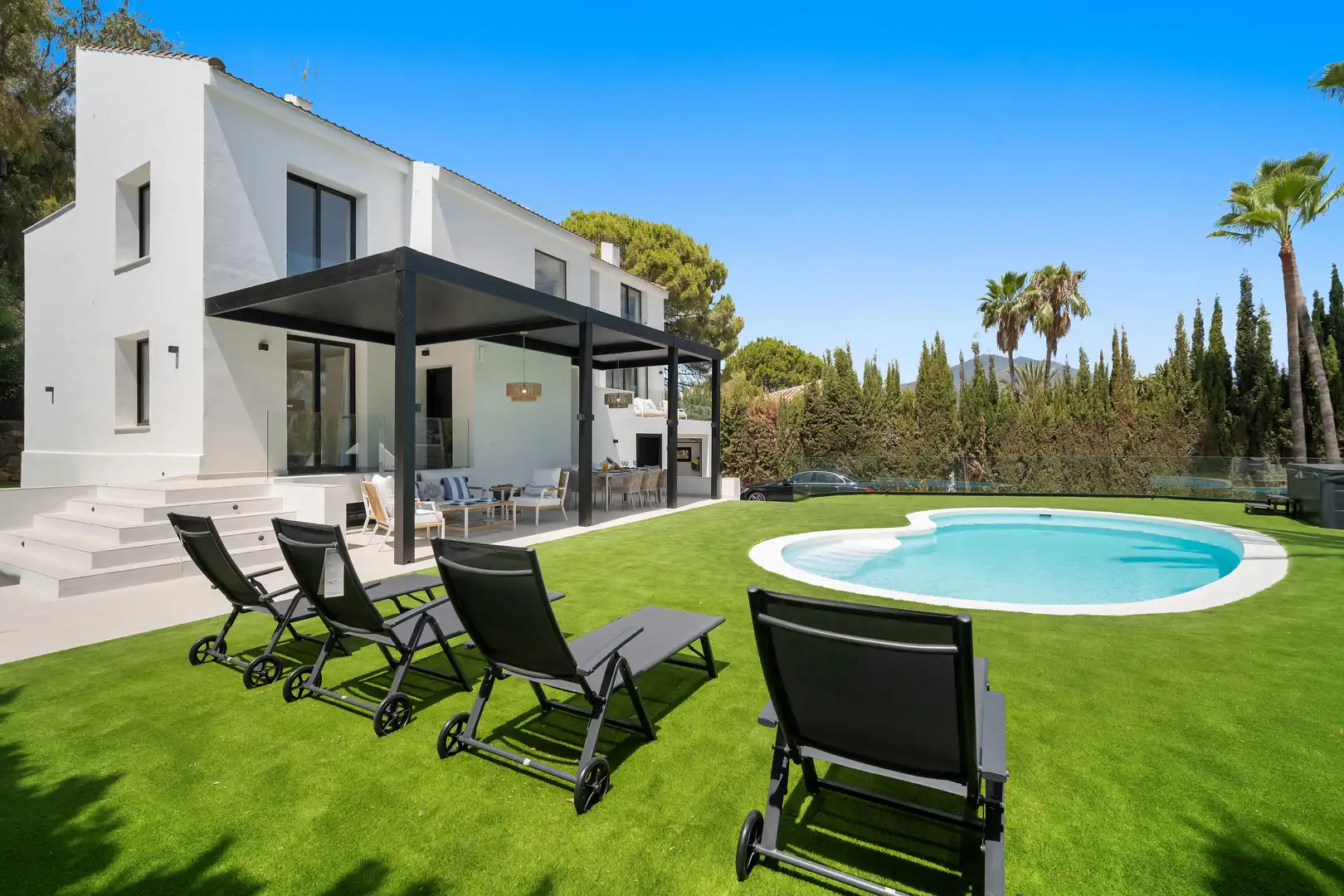 Houses for rent in Calle Alcala, Las Brisas