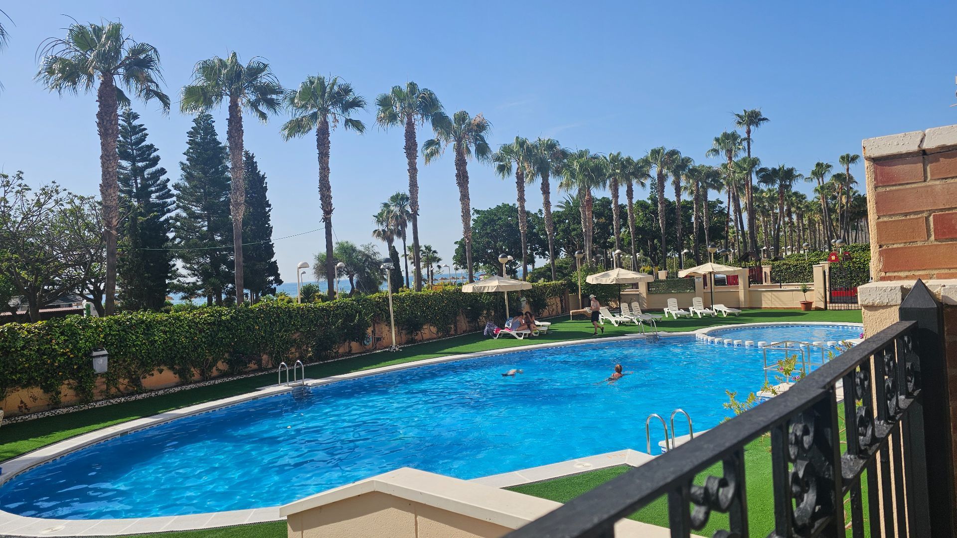 Swimming pool of Apartment for sale in Oropesa del Mar / Orpesa  with Air Conditioner, Heating and Terrace