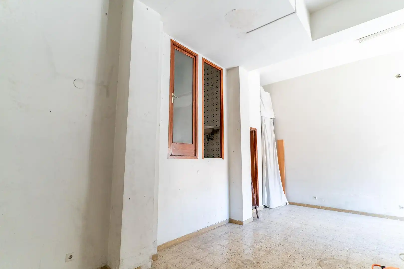 Local comercial en venda a Olesa de Montserrat, imagen 4