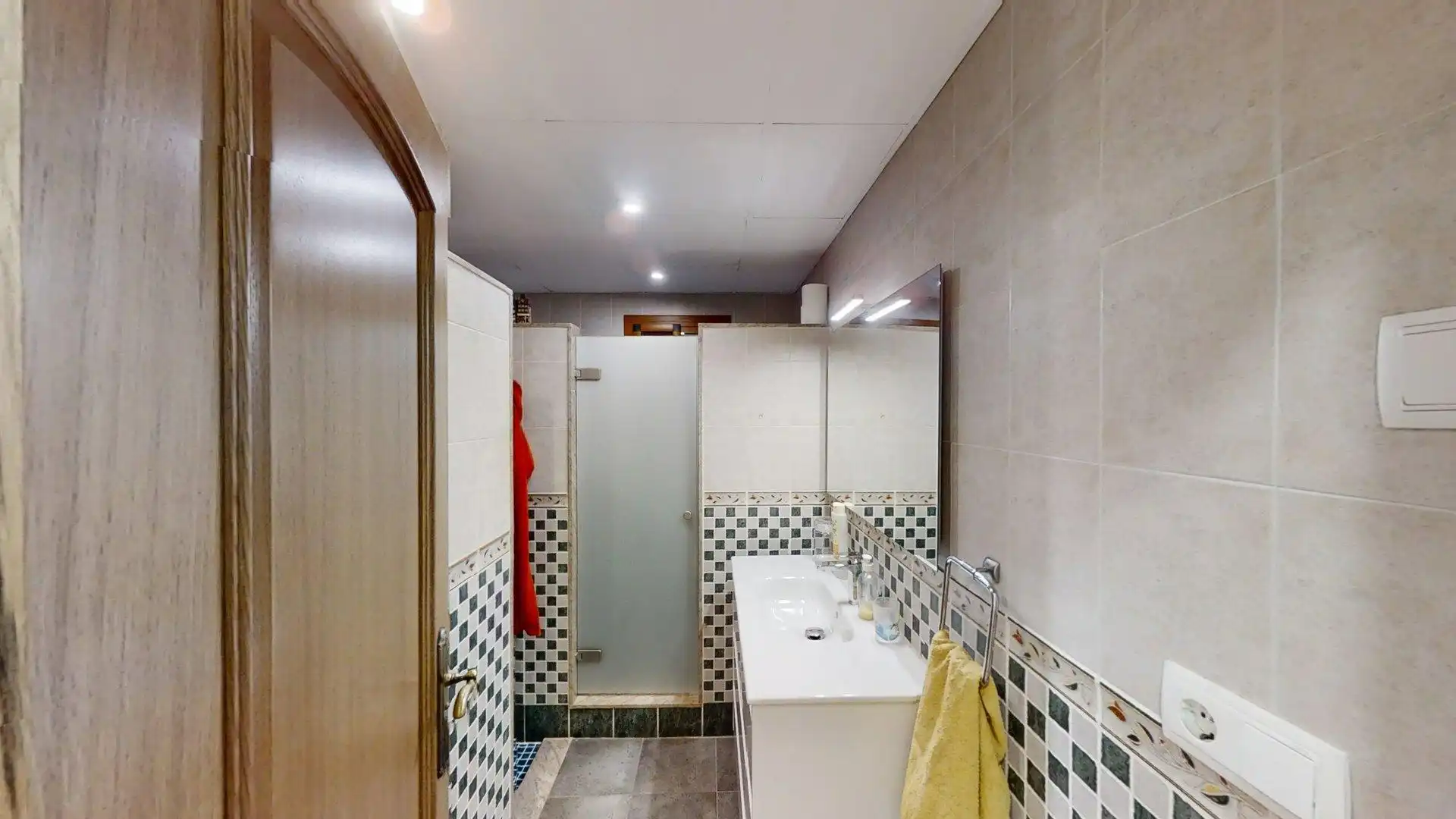 Bany de Casa o xalet en venda en L'Eliana amb Aire condicionat, Calefacció i Jardí privat