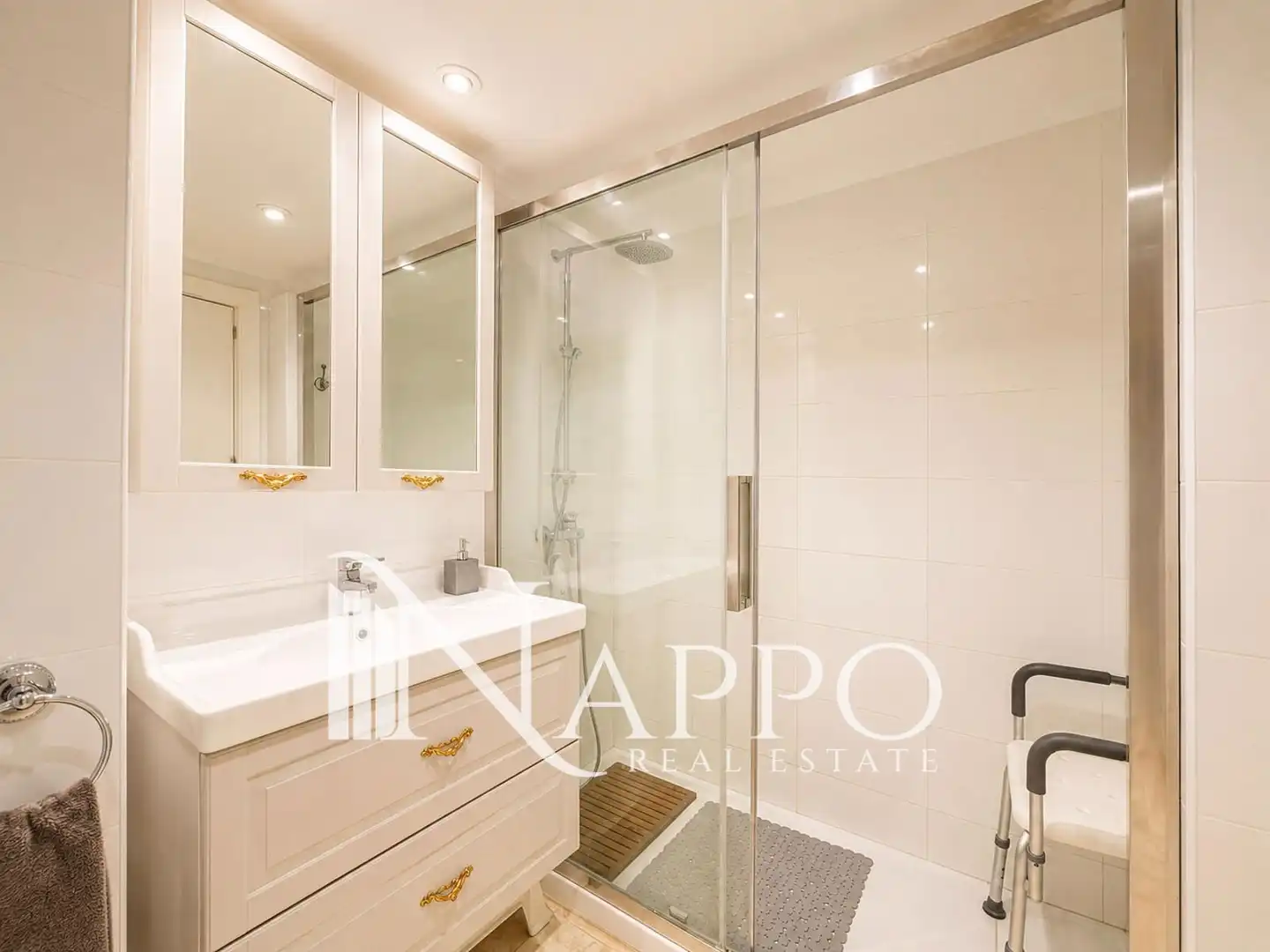 Baño de Piso en venta en  Palma de Mallorca con Aire acondicionado, Calefacción y Terraza