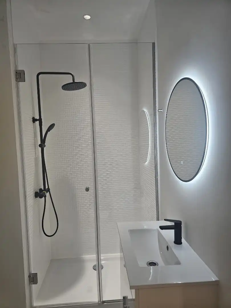 Badezimmer von Wohnung zur Miete in Madrid mit Klimaanlage, Heizung und Parkett