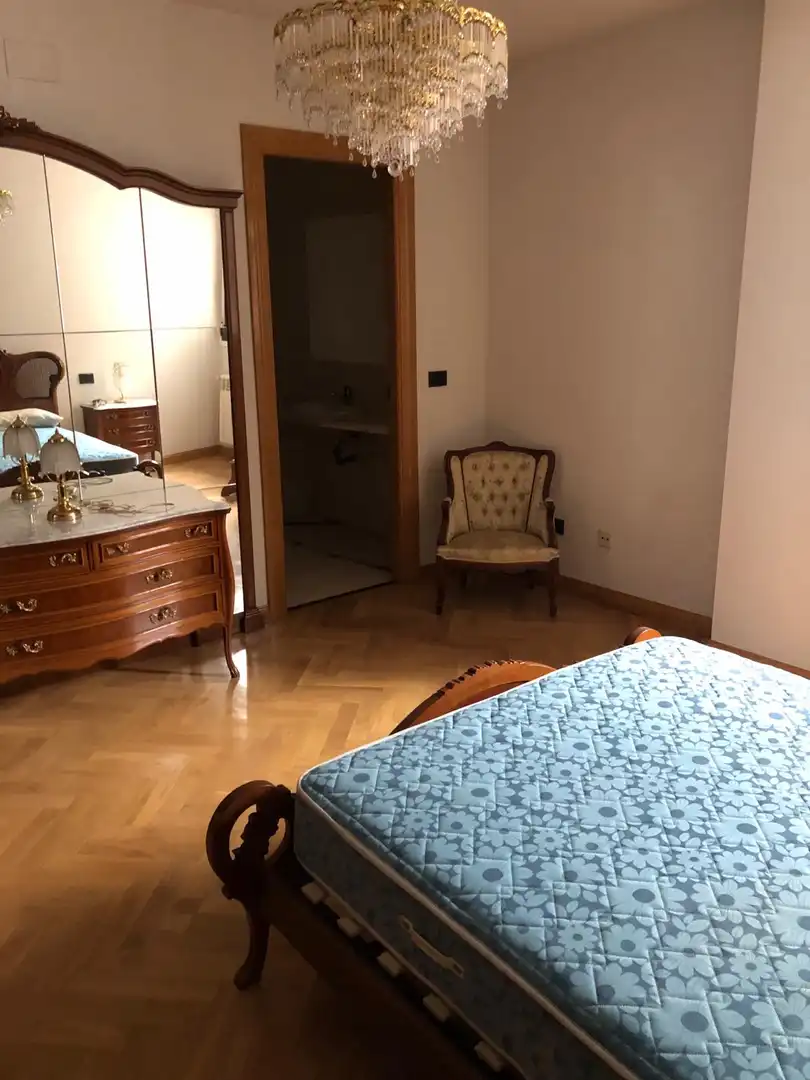 Habitación de Dúplex en venta en Arévalo con Parquet, Amueblado y Horno