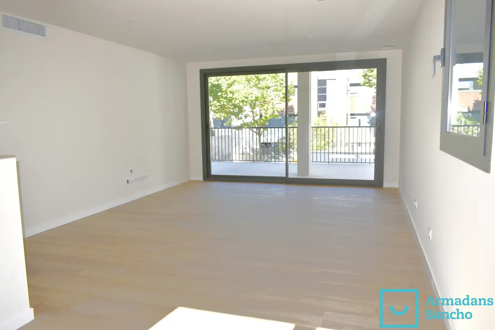 Sala d'estar de Planta baixa de lloguer en Tiana amb Aire condicionat, Calefacció i Parquet