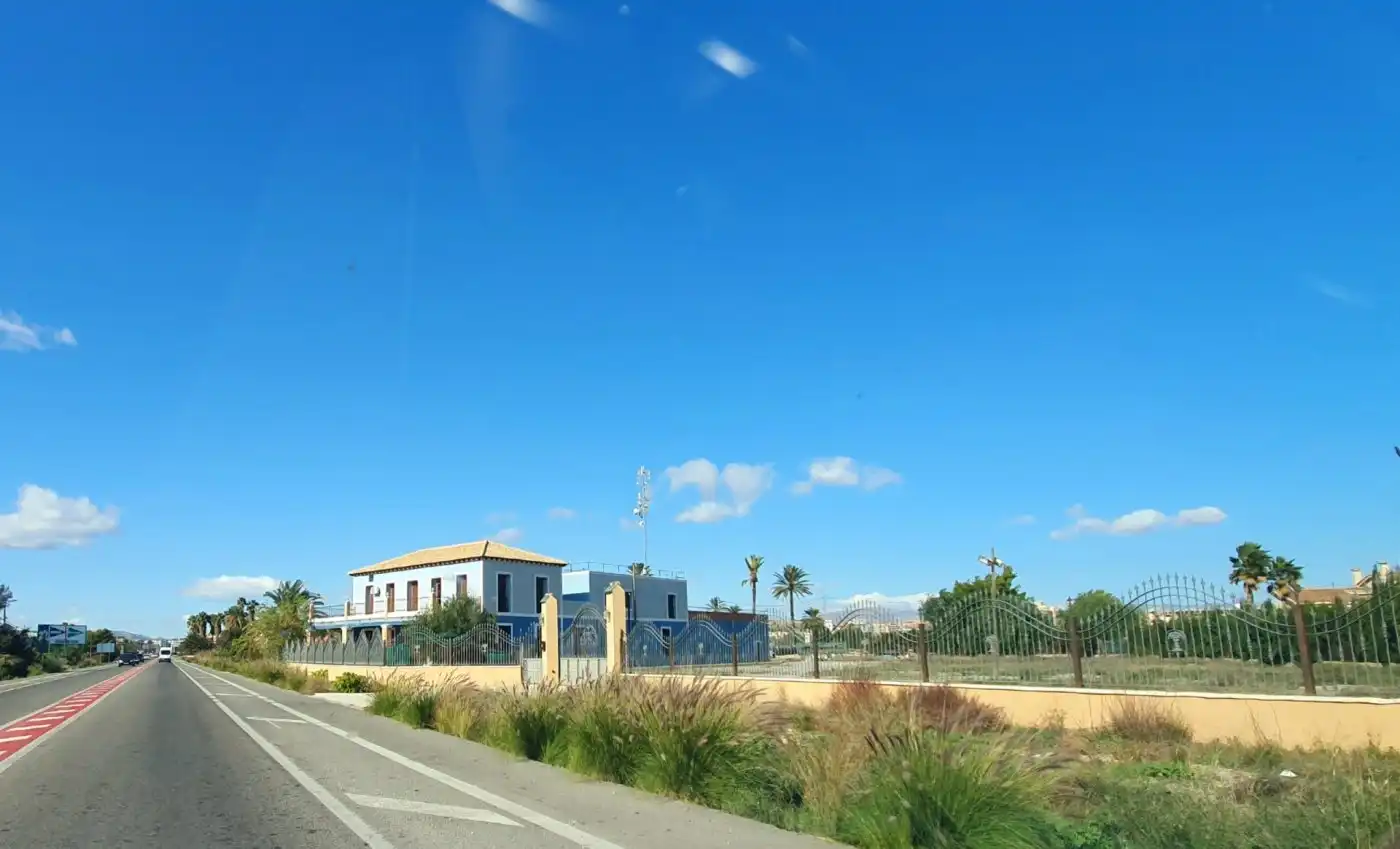 Villa avec terrasse à vendre à Alzabares