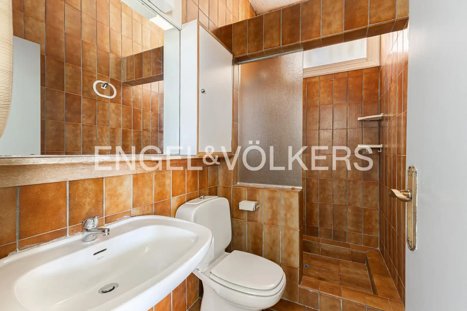 Baño de Casa o chalet en venta en Sant Just Desvern con Aire acondicionado, Calefacción y Jardín privado