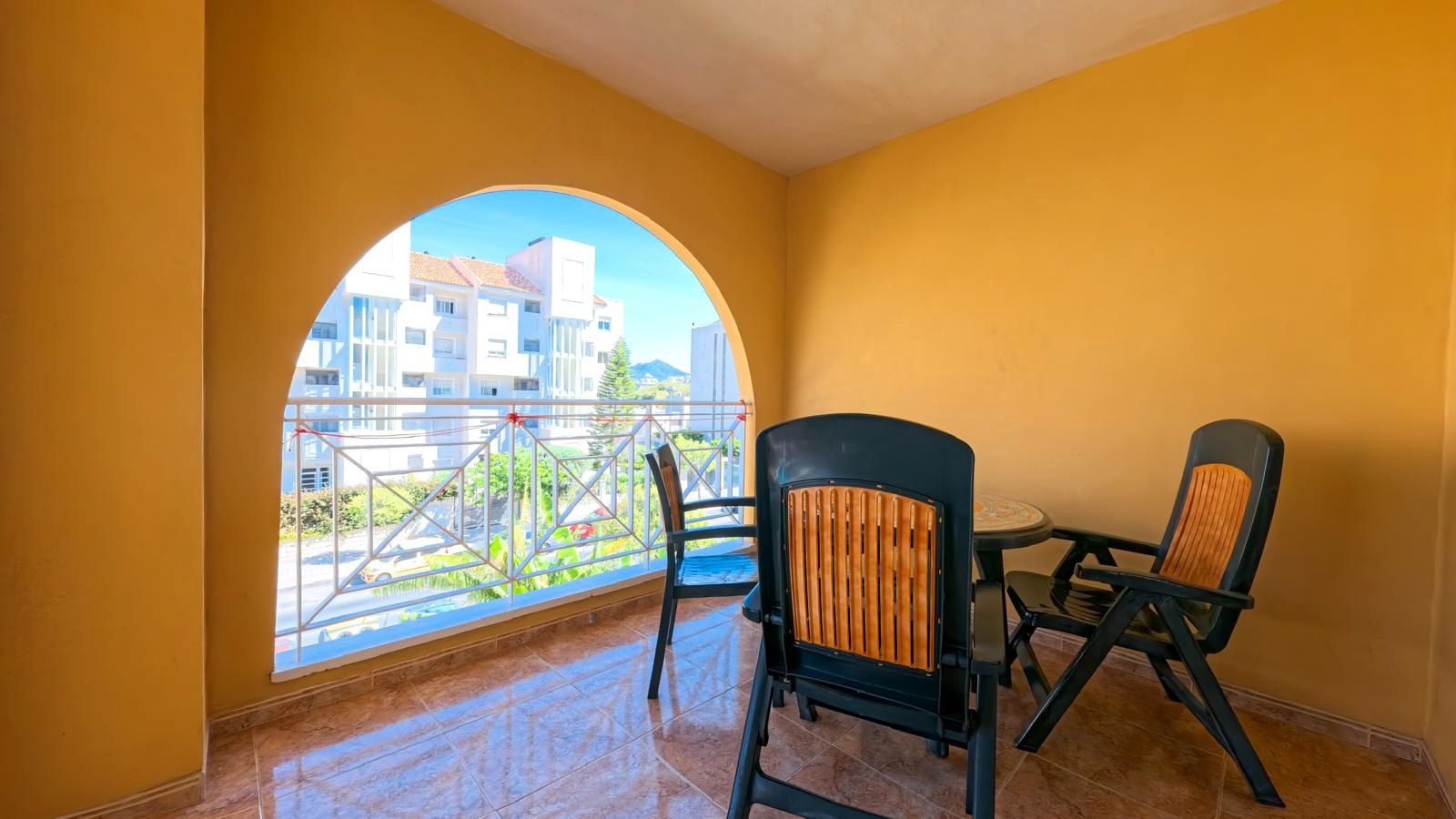 Terraza de Piso en venta en Alicante / Alacant con Jardín privado, Terraza y Piscina comunitaria
